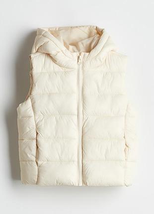 Жилет з капюшоном для дівчинки