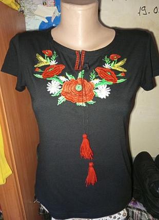 Вышиванка женская