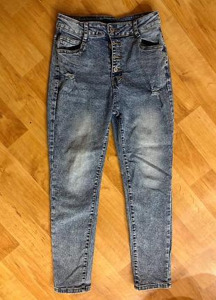 Женские рваные джинсы slim fit  р.м