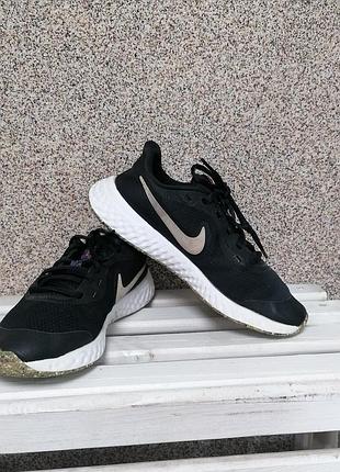 Кроссовки nike