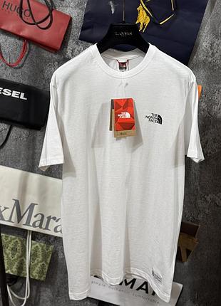 Футболка чоловіча the north face collage t -shirt білий m