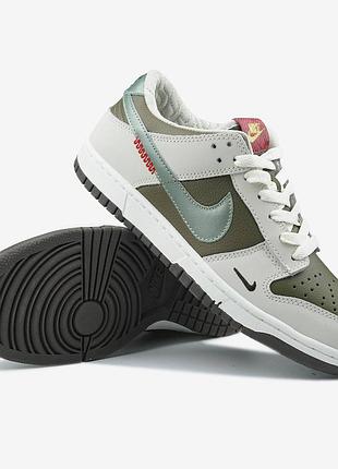 Nike sb dunk low year of the snake