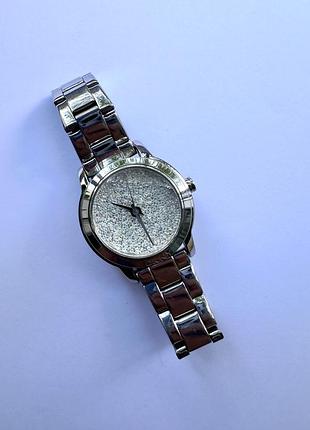 Dkny часы годинник