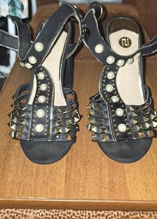 Босоножки женские river island