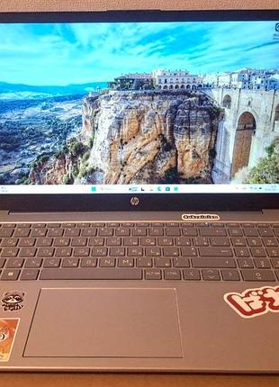 Ноутбук hp laptop 15-fd0059ua. стан ідеальний.