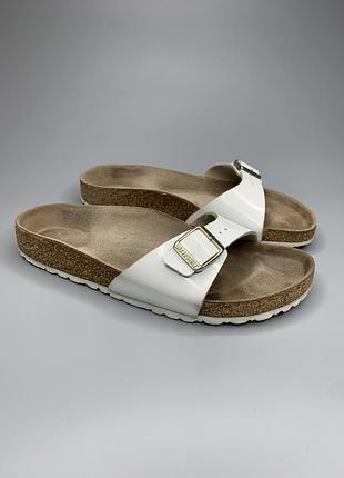Шкіряні жіночі шльопанці birkenstock madrid оригінал білі (розмір 38)