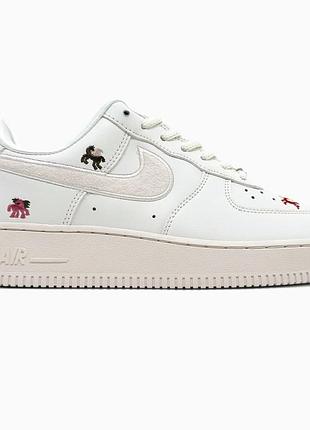 Бежеві кросівки унісекс nike air force 1 low year of the horse х найк ейр форс 37