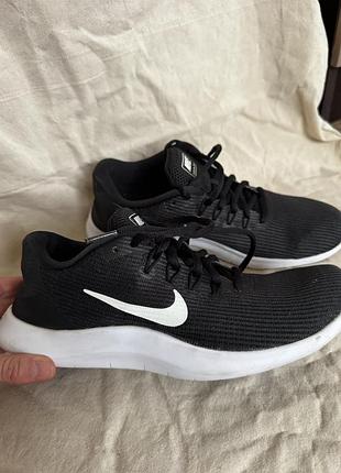 Легенькі кросівки nike оригінал