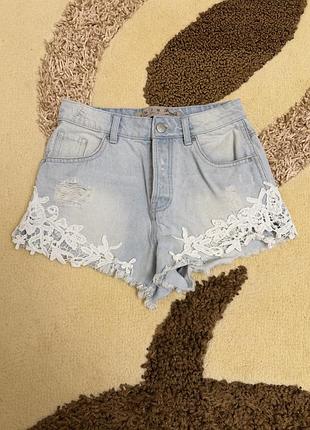 Джинсові шорти denim co розмір s