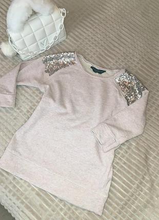Розовая кофточка с блестками