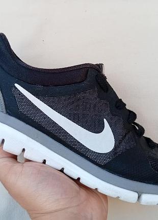 Кроссовки nike flex 2015rn black/ white