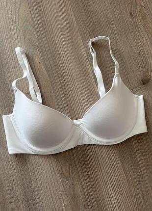 Білий безшовний бюстик primark