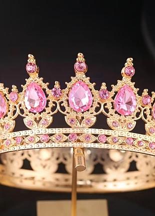 Корона в золотые с розовыми камнями