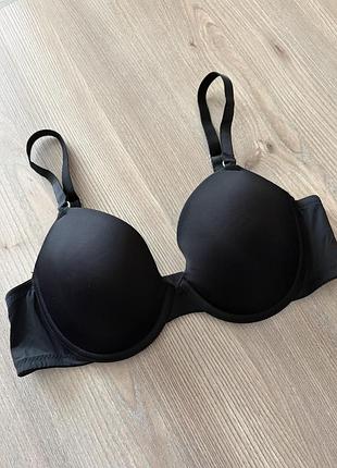 Чорний класичний гладенький бюстгальтер primark