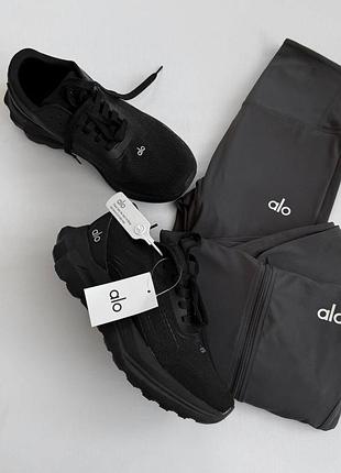Кроссовки alo yoga runner black распродаж sale