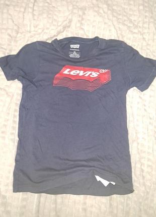 Футболка levi's