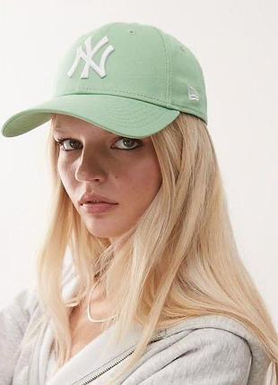 New era league essential 9forty new york yankees мятная кепка женская