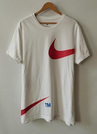 Чоловіча футболка nike sportswear swoosh (розмір xl)