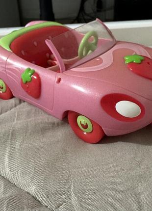 Яскрава машинка кабріолет шарлотта суничка (strawberry shortcake) від hasbro, оригінал