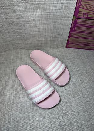 Оригинальные шлепанцы adidas