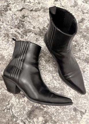 Казакі, ковбойки короткі zara