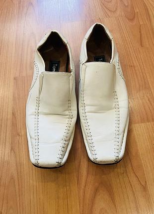 Білі шкіряні туфлі лофери мокасини tommy b. (розмір 41-42) 390грн