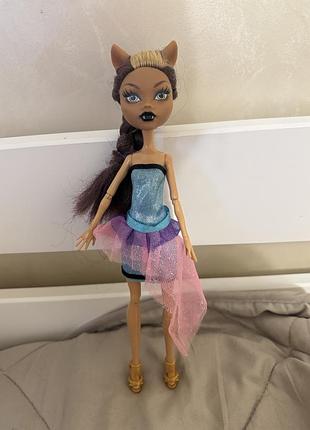 Яскрава шарнірна лялька клодін вульф (аналог monster high), б/в