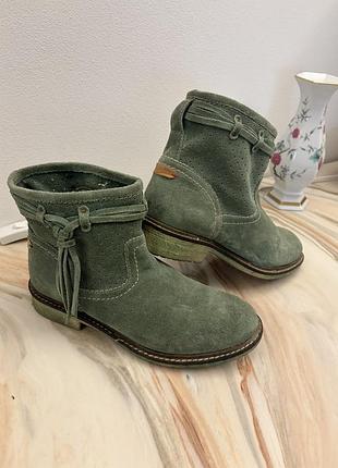 Замшеві чоботи wrangler (оригінал), р. 37 (устілка 24 см) —дуже хороший стан!
