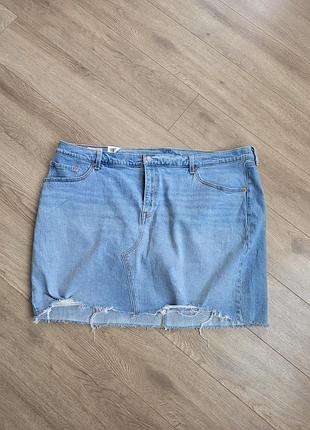 Нова міні на пишні форми/фірма levi's