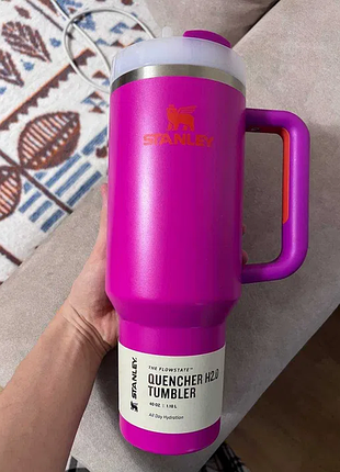 Термокружка stanley quincher h2.0 flowstate tumbler