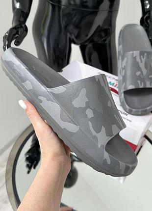 Максимально комфортні шльопанці skechers arch fit horizon