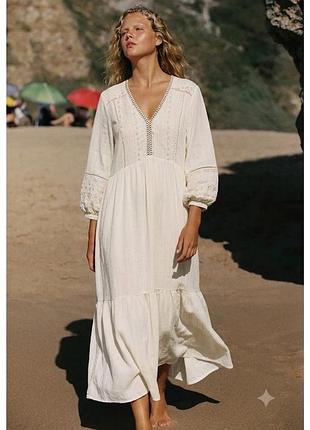 Сукня з вишивкою zara