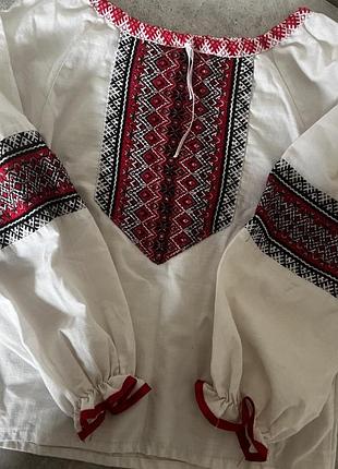 Блузка вишиванка