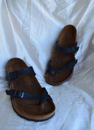 Шльопанці birkenstock mayari чорного кольору 39 розміру 25 см устілка
