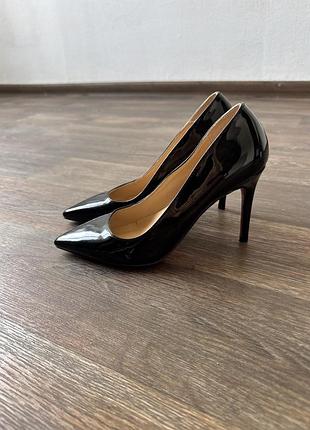 Туфлі лодочки christian louboutin розмір 36