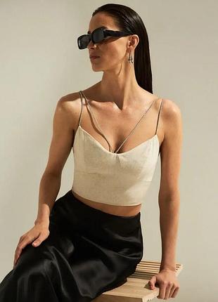 Ідеальний бежевий топ від h&m з блискучими брителями