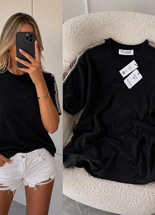 Нова футболка guess