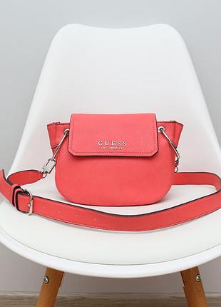 Сумочка на одне плече коралового кольору guess оригінал