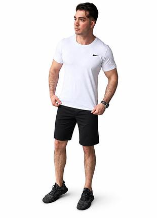 Комплект чоловічий nike: футболка біла + шорти чорні