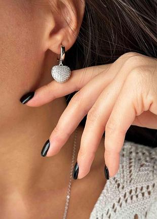 Сережки с серцем та фіанітами 5570