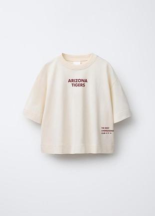 Футболка на девочку с надписью zara молочная