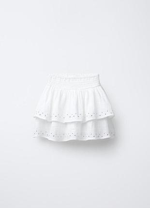 Юбка с рюшами белая на девочку zara с шортами