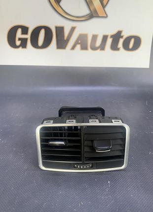 Дефлектор обдува салона audi a6 c6 задний 4f0819203c