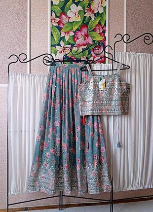 Шикарний костюм з паєтками в індійському стилі nimbu concious clothing.