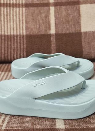 Женские тапки шлепанцы вьетнамки кроксы crocs