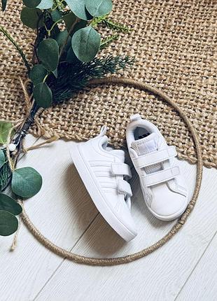 🥥кросівки adidas р 6 устілка 14.5 як нові ціна -400 г