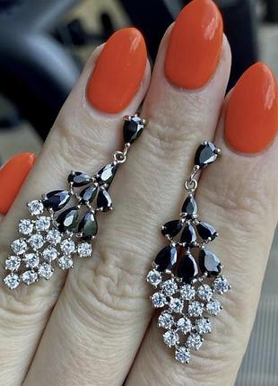 Оригiнальнi ефектні сережки з камінчиками swarovski