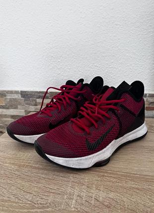 Кроссівки nike lebron witness 4 gym red men's червоні чоловічі 44р