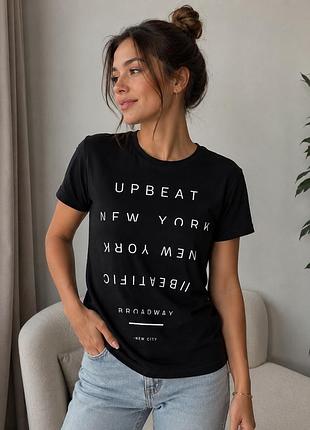 Чорна футболка м