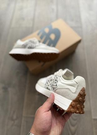 Balance 327 white leopard